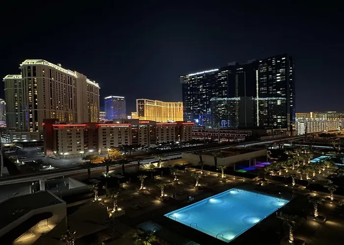 11Th Floor Mgm Signature 2-Bedroom Combo Strip View No Resort Fees Las Vegas
